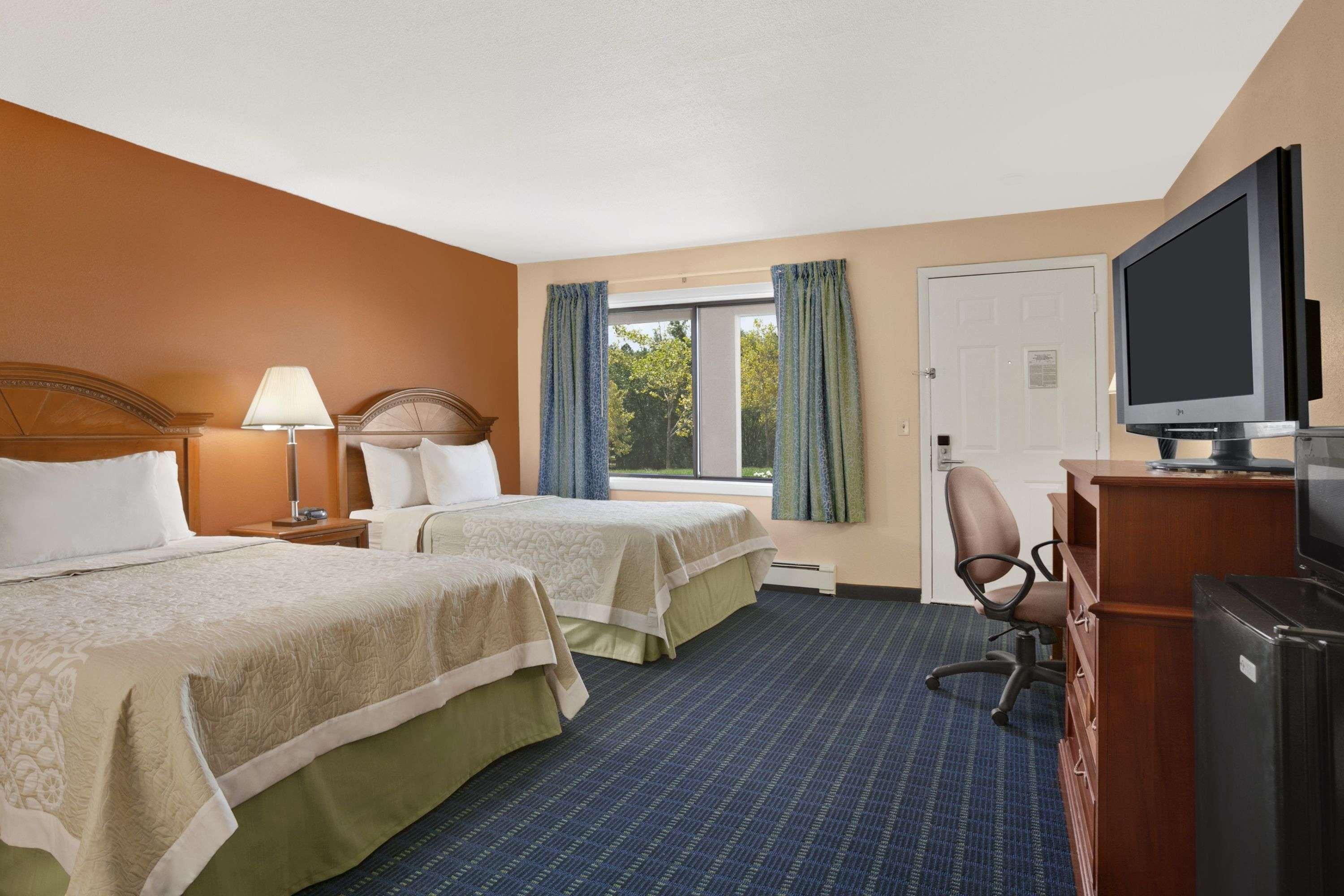 Days Inn By Wyndham Middletown New Hampton Exterior foto