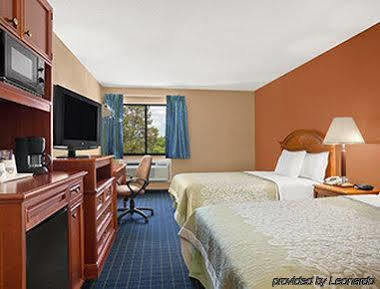 Days Inn By Wyndham Middletown New Hampton Exterior foto